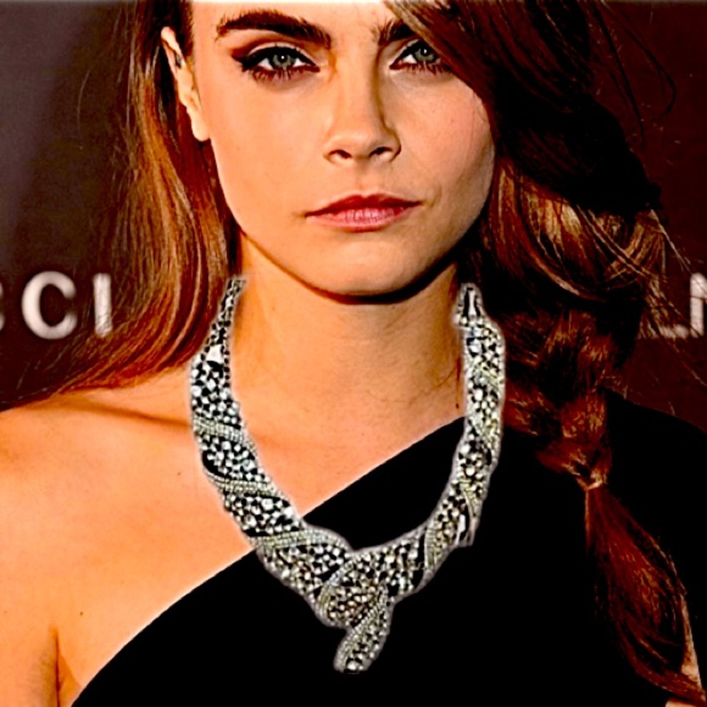 Diamond Necklace & Earrings, Beautiful Jewelry for a Beautiful Woman Collection